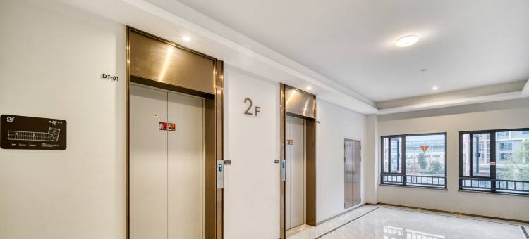 青涩慢时光公寓(萧山机场店)图片