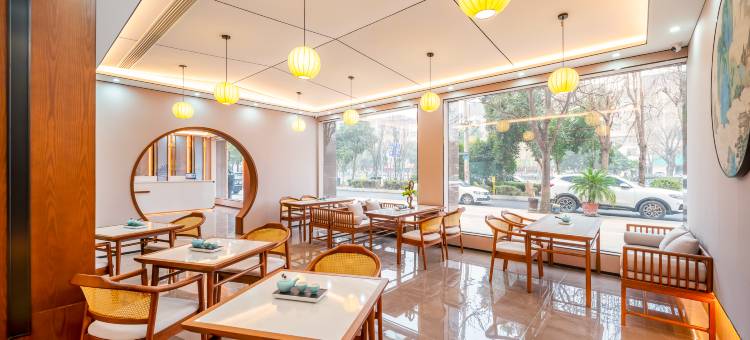 陌上轻居酒店(项城迎宾大道瑞元广场店)图片