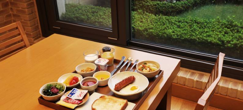 松林酒店(Pinegrove Hotel)图片