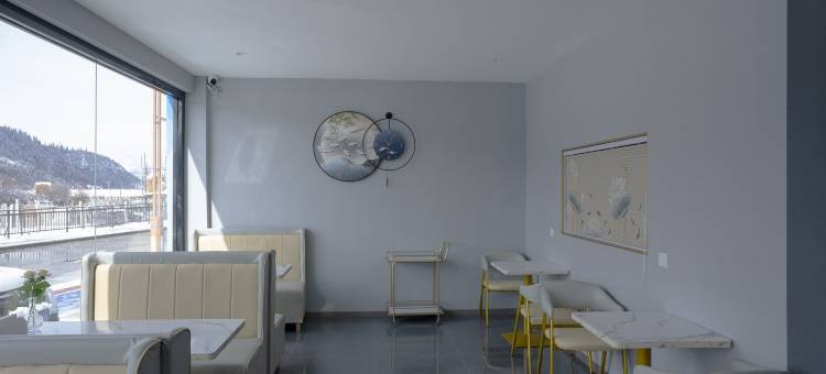 几米酒店(然乌湖店)图片