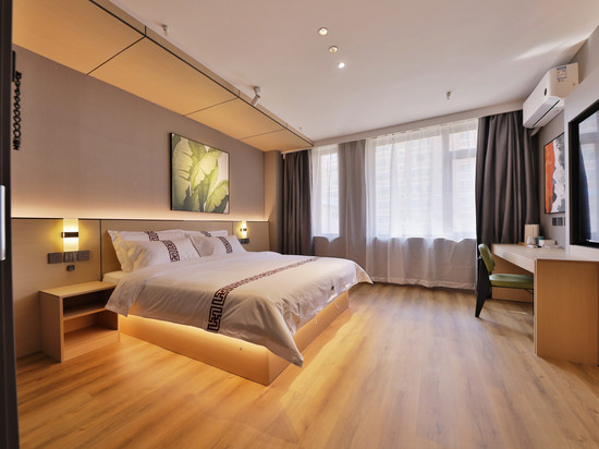 那么海棠•精致舒眠酒店(苏家屯国际会展中心店)