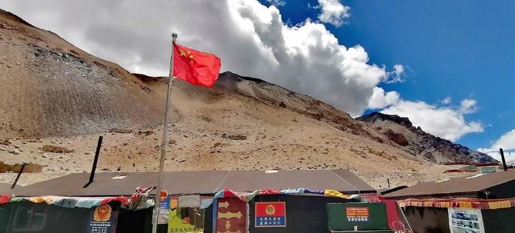 珠峰大本营318富氧观景帐篷图片