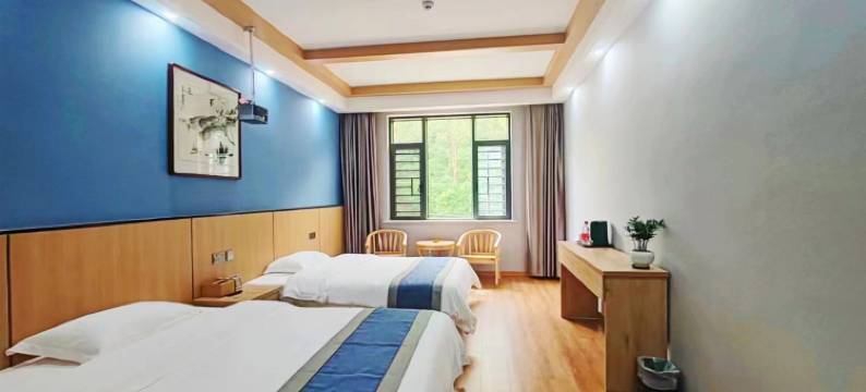 依恋山居民宿(故居景区韶山站店)图片