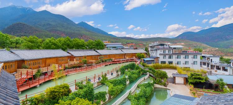 圣泉庄园·White Stone·雪域湖景度假庄园(白水台店)图片