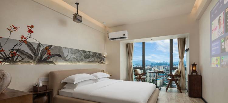 爱邻·观岚云端|Mountain Cloud设计师民宿 (桂林站万象城店)图片