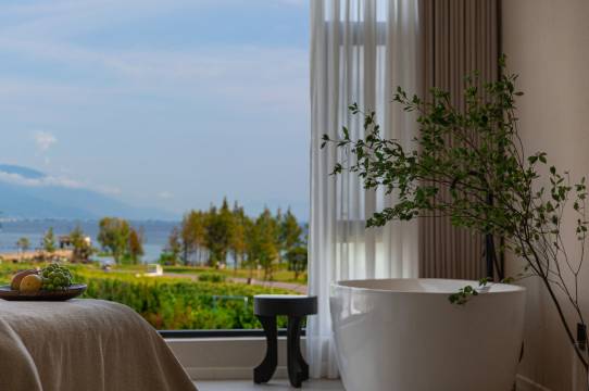 在海一方·设计师海景度假民宿(大理才村洱海生态廊道店)图片