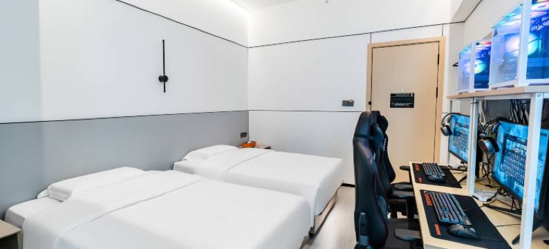 飞游电竞酒店(深圳宝安机场T3航站楼固戍地铁站店)图片