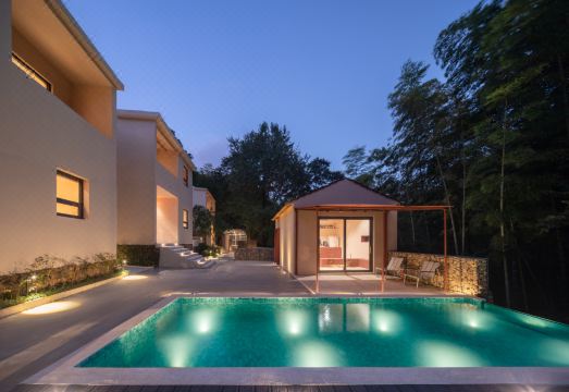 Rest Villa Hotel Overview