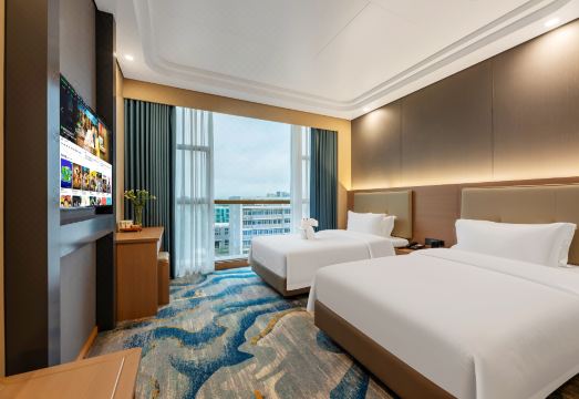 Discovery Hotel Hotel Overview