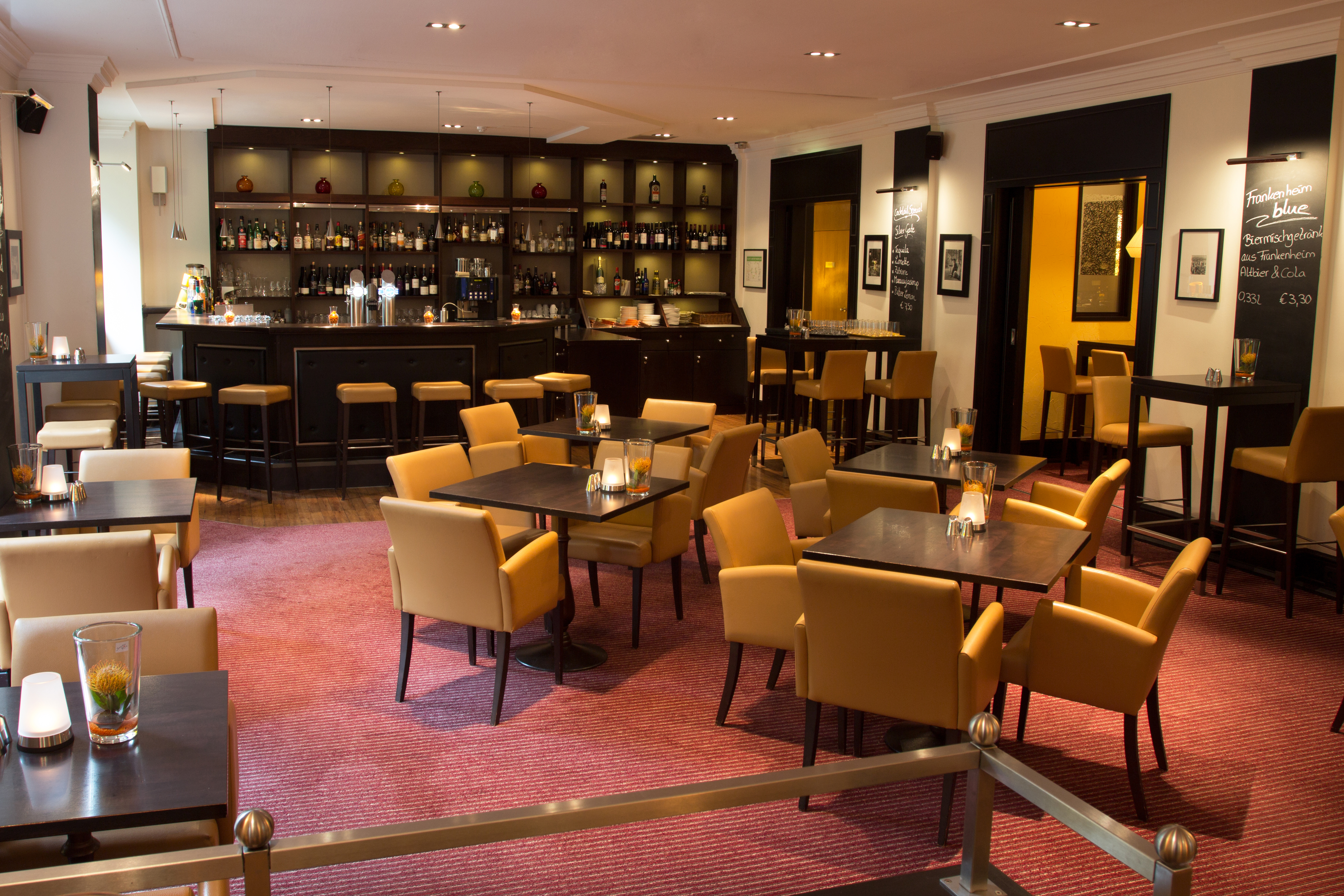 Courtyard by Marriott Duesseldorf Seestern Over view