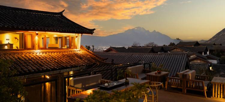 丽江古城半山归吾•山隐日照金山丨观古城全景美宿(大水车店)图片