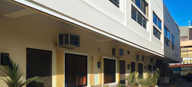 红多兹酒店-近那牙市科尔甘特桥(RedDoorz near Colgante Bridge Naga City)图片