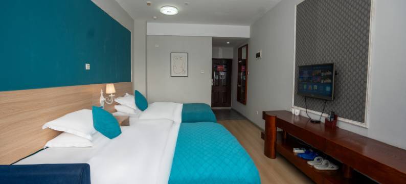 泉隆酒店(昆明羊肠村地铁站金领时代店)图片