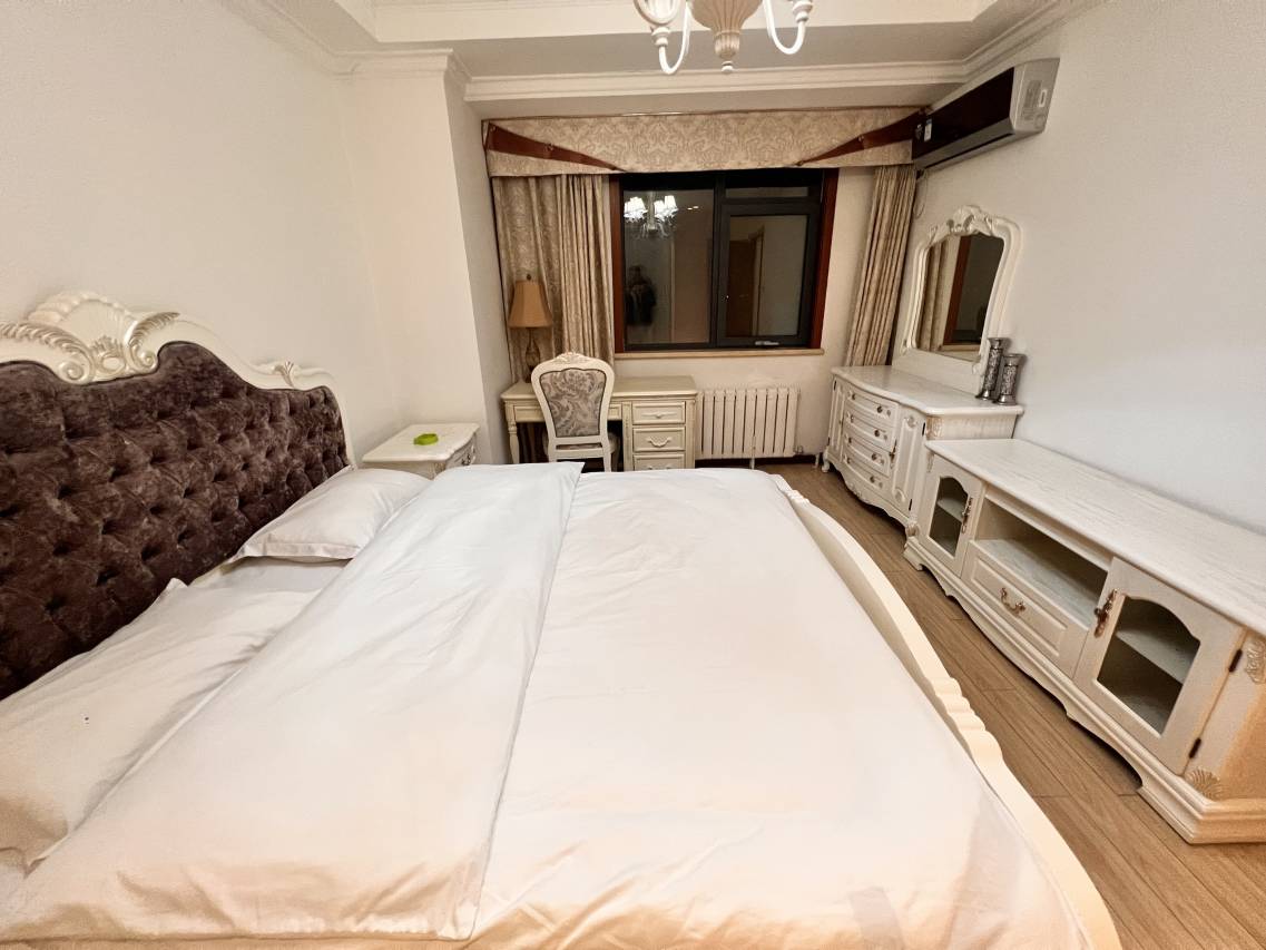 半夏时光公寓(呼和浩特海亮广场店)