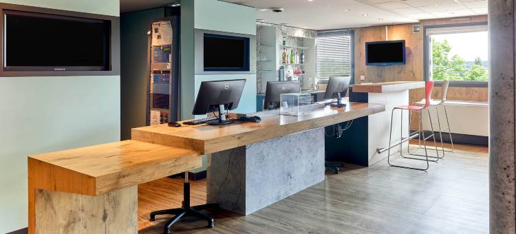 凡尔赛宫勒谢奈 B&B 酒店(B&B Hotel Versailles le Chesnay)图片