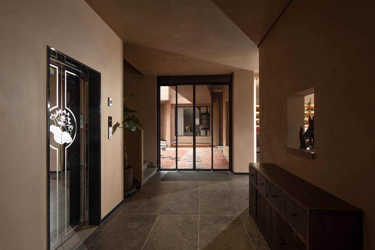 香格里拉无夏而立设计师民宿(独克宗古城店)图片