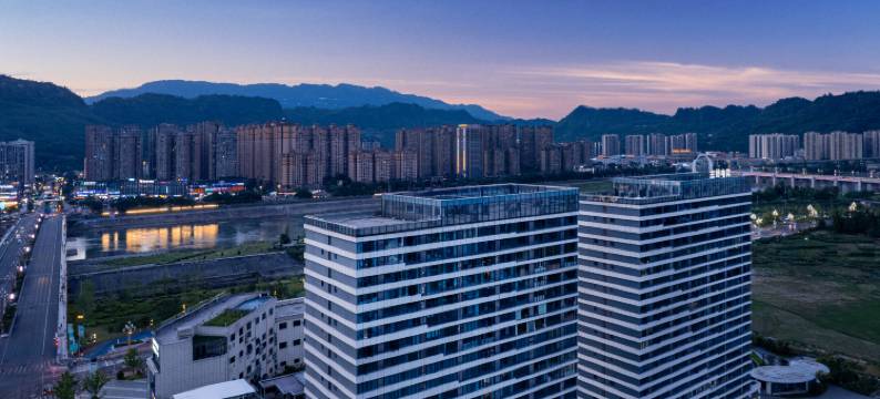 主场电竞酒店(雅安雨城汇店)图片