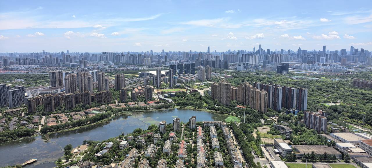 武汉万湖云锦酒店(园博园金银湖地铁站店)图片
