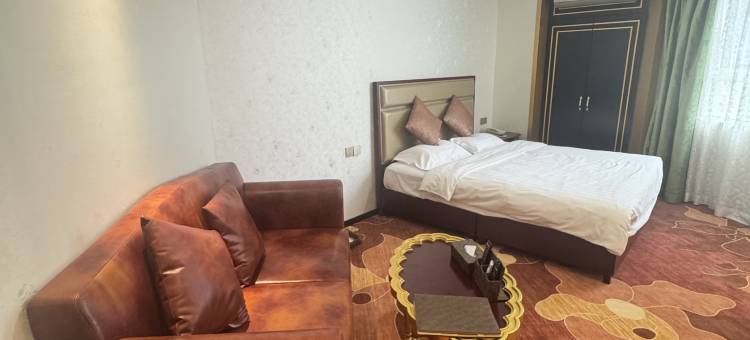 利豪酒店(天津河东万达广场成林道地铁站店)图片