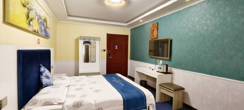 西安辣八民宿(三桥地铁站沣东二中店)图片