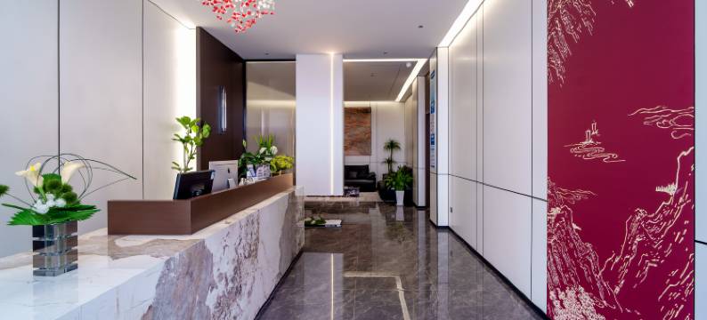 泸定得妥大酒店图片