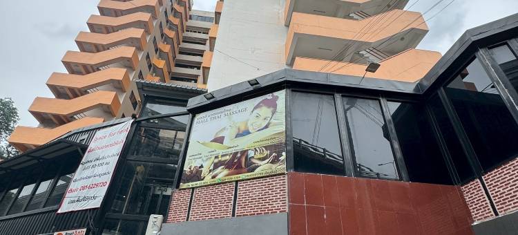 购物中心套房酒店(Mall Suites Hotel)图片