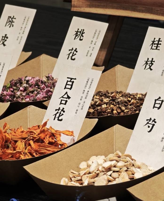 92·漫步云景酒店NATO Walking In The Clouds(合肥高铁南站店)图片