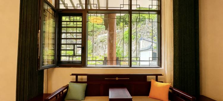 河池见山庭院民宿(职业教育中心学校店)图片