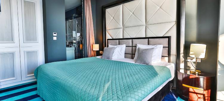 皇家套房(Royalis Suites Rafailovici - Beachfront Sea View Apartments)图片