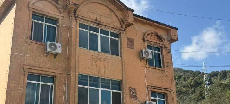 元阳晨曦客栈(多依树景区店)图片