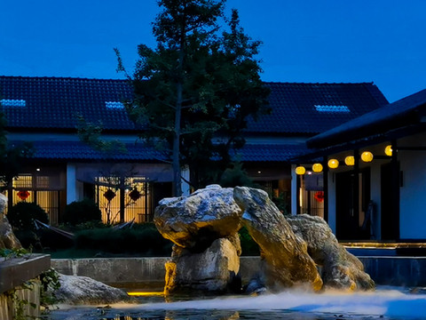 无离·庭院丨山麓私汤民宿(什邡湔氐店)