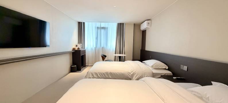 中山坦洲澜星LANSIRE酒店(优越城店)图片