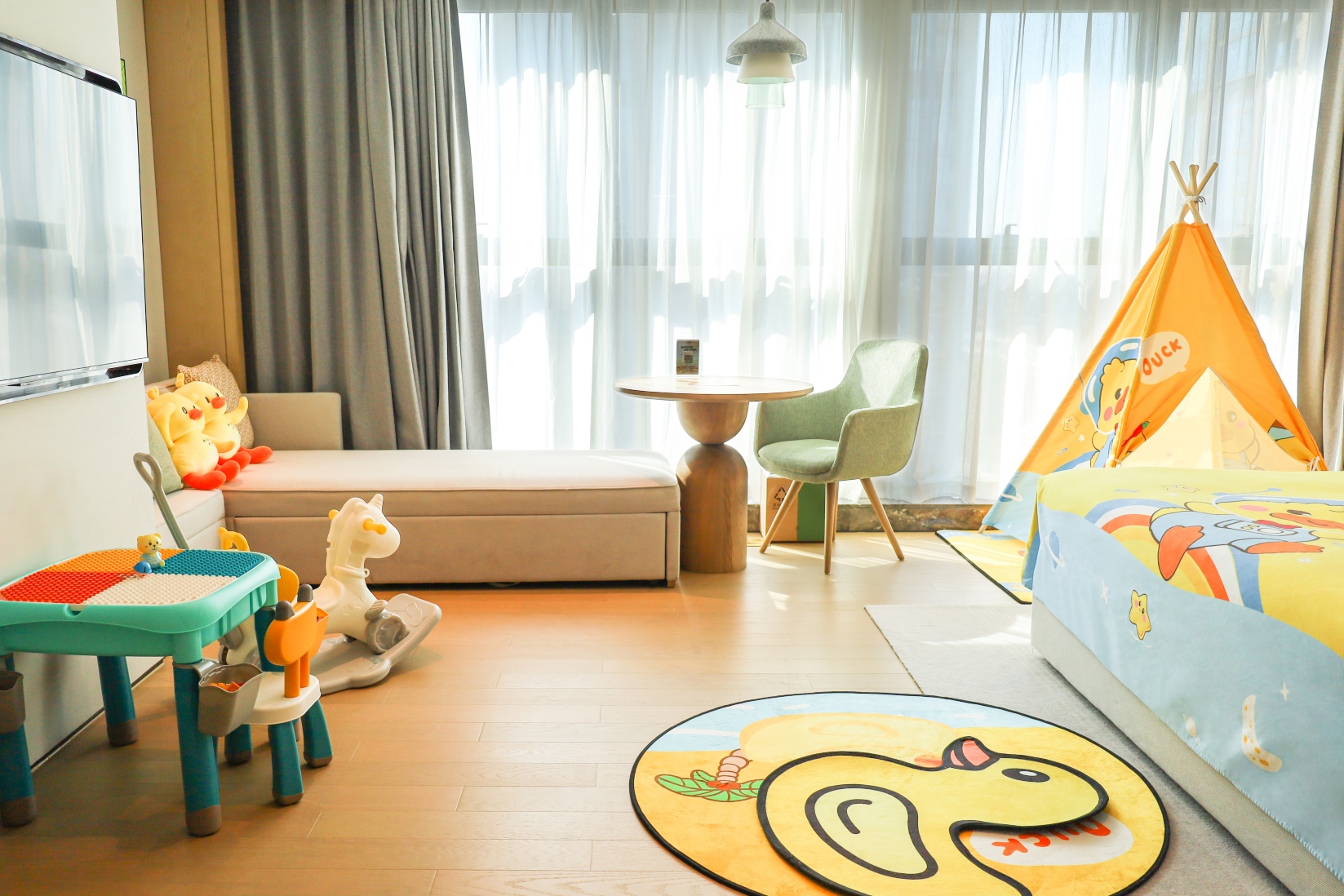 Holiday Inn Shenzhen NanshanHotel Overview