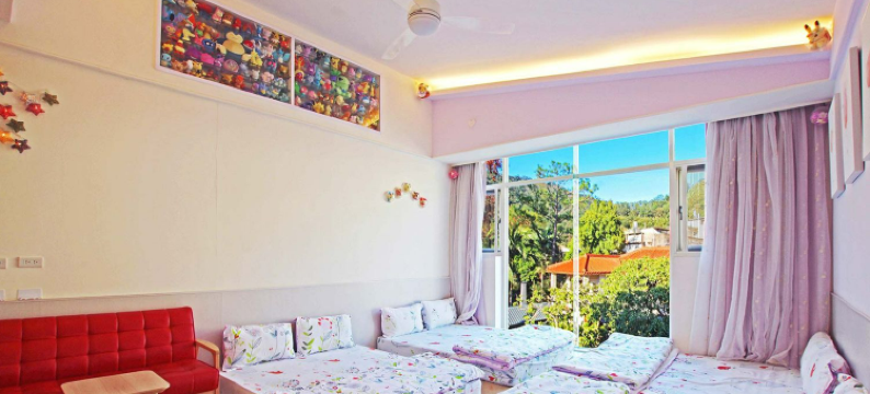 内湾弯月民宿图片