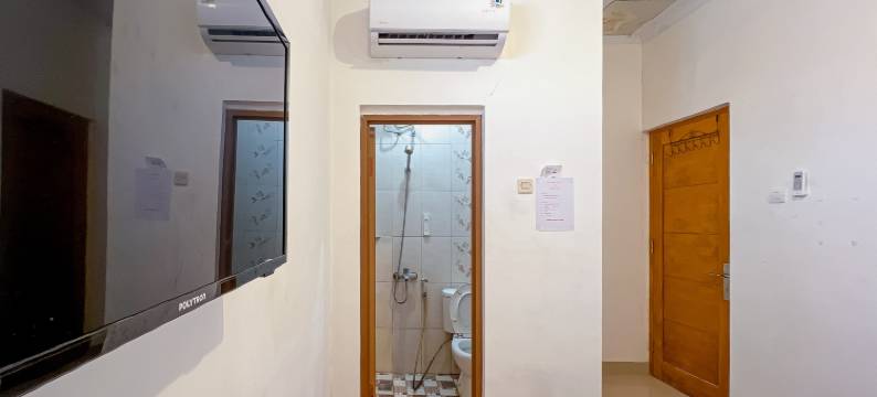 JJ豪斯米特拉红门酒店(JJ House Mitra RedDoorz)图片