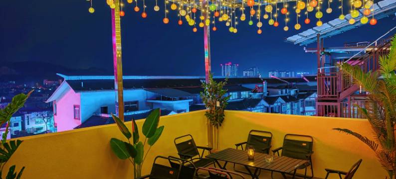 云漫岚星酒店(天门山索道站店)图片