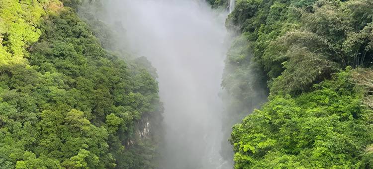 汉庭酒店(兴义桔山广场峰林雅居店)图片