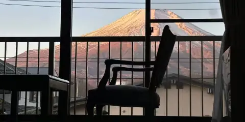 令德湖畔山莊