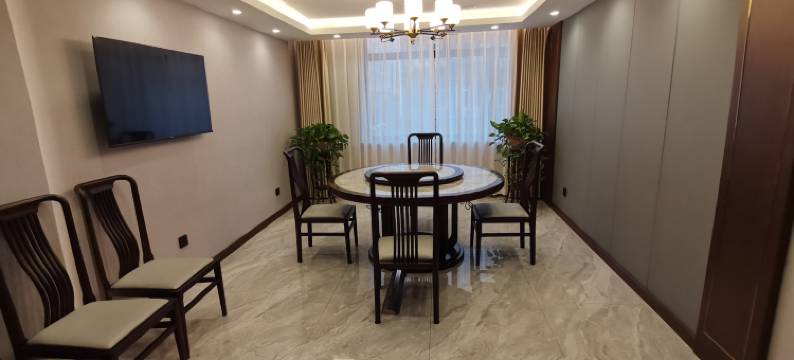 大连兴安宾馆(大连火车站中山广场地铁站店)图片