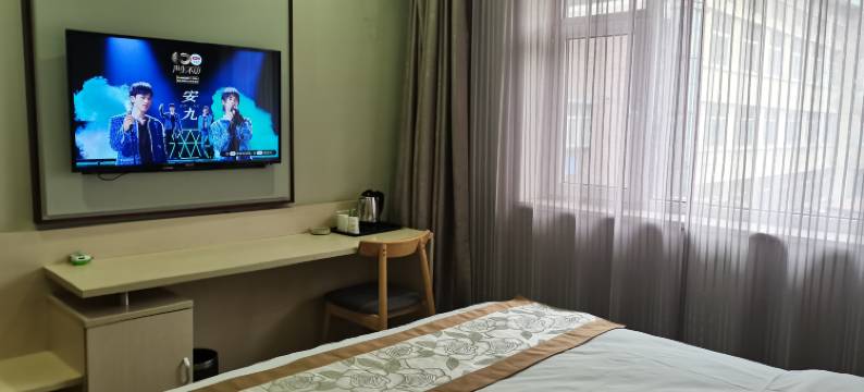 尚铭酒店(太原迎泽大街桃园路地铁站店)图片