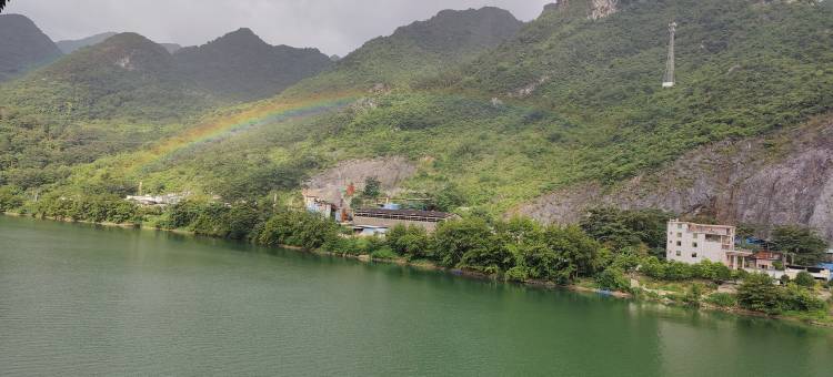 阳山江畔民宿图片