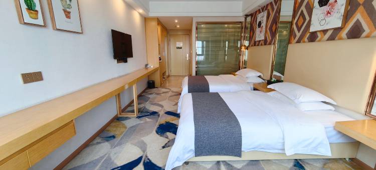 梵品酒店(重庆欢乐谷地铁站店)图片