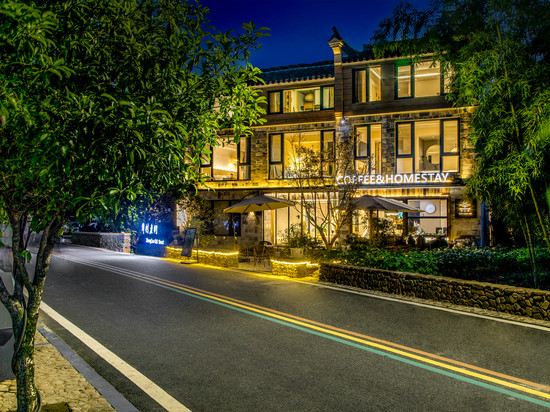 杭州青山影全屋智能180°山居湖景咖啡美宿(富阳龙鳞坝景区店)