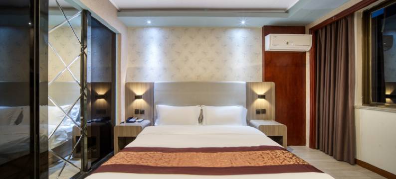 杭州锦怡精品酒店(临安广场地铁站店)图片