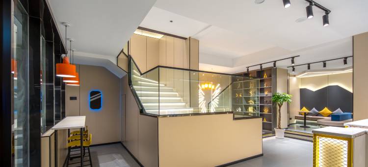IU酒店(重庆彭水黔龙阳光国际店)图片