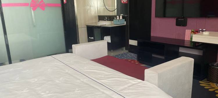 滑县喜鹊花缘酒店图片