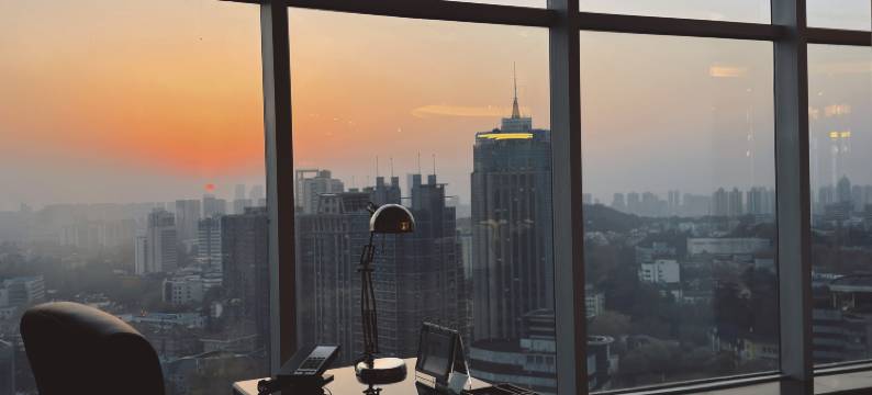 南京苏宁环球套房饭店(五台山地铁站店)图片