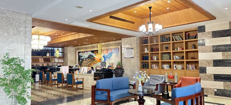 鹏宇卡尔顿国际酒店(驻马店玖隆茂店)图片