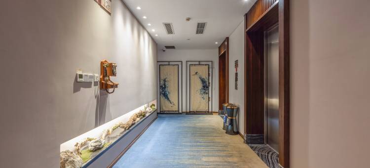 宁波巴丽假日酒店(鄞州万达广场印象城店)图片