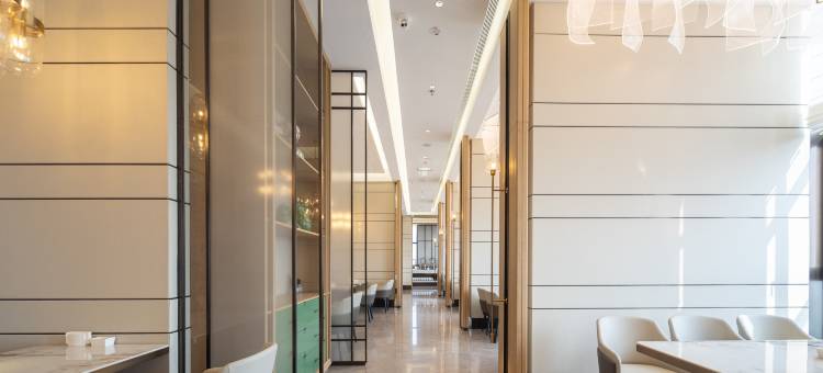 荣成山海云光酒店(体育中心樱花湖店)图片